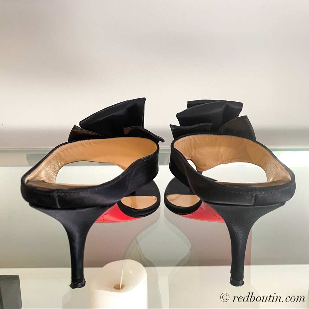 ♥️Sold LOUBOUTIN EN VOL CREPE SATIN SANDALS - Picture 5 of 8